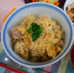 親子丼2021.9.29① (2).JPG