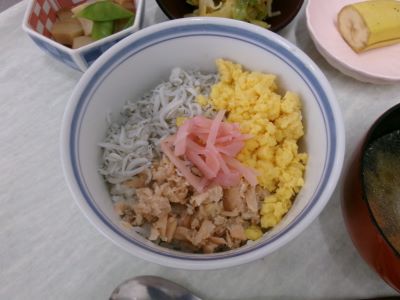 三食丼.JPG