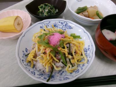 桜ちらし寿司1.JPG