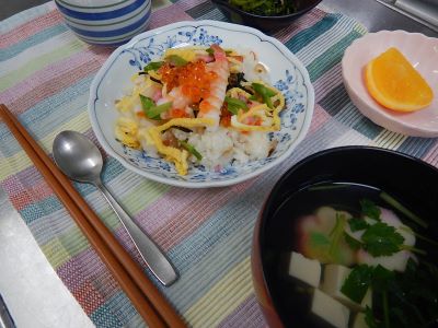 リクエストランチ　ちらし寿司.JPG