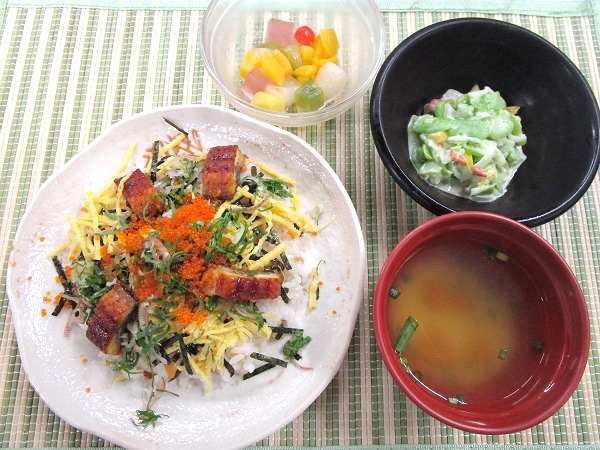 うなぎのちらし寿司(全体).png