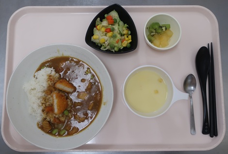 2025.8.4　シーフードカレー.JPG
