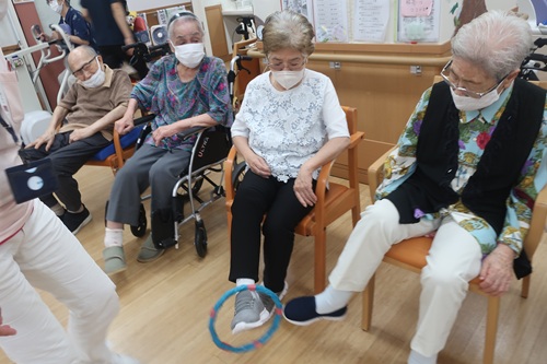 足で物送り➀.jpg