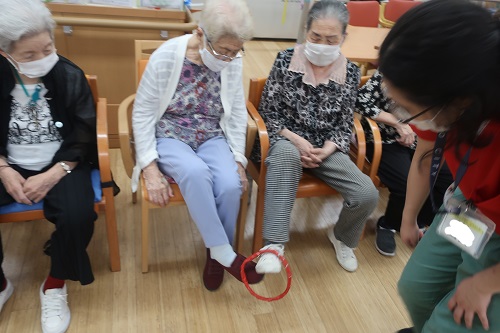 足で物送り③.jpg