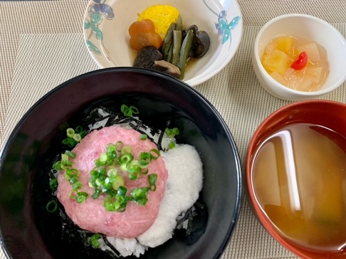 ネギトロ丼　2021.10.23.jpeg